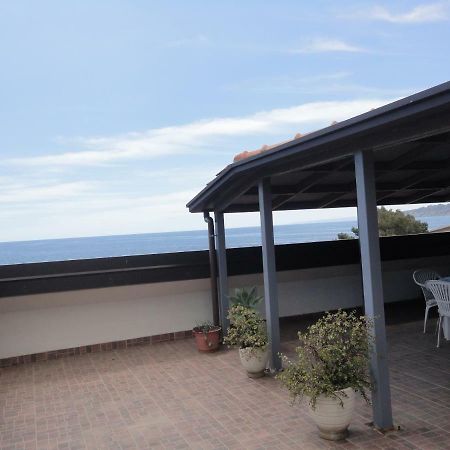 Appartamento Sul Mare Acireale Exteriör bild