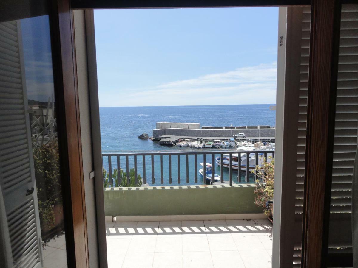 Appartamento Sul Mare Acireale Exteriör bild