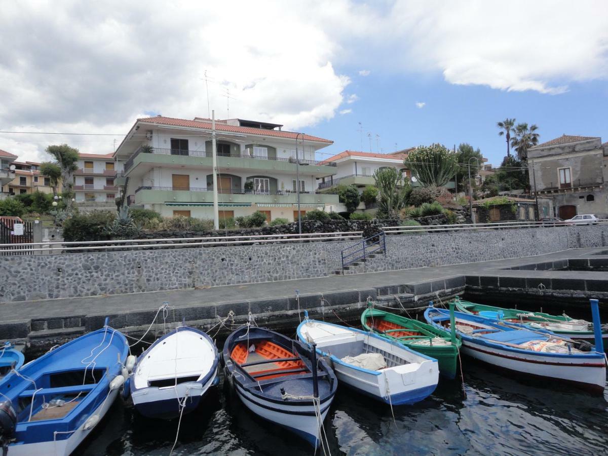 Appartamento Sul Mare Acireale Exteriör bild